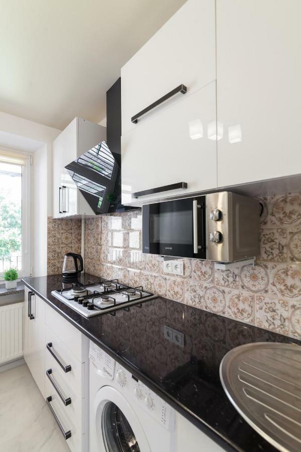 Avangard Shpytalna 20A Apart Lviv Exterior photo